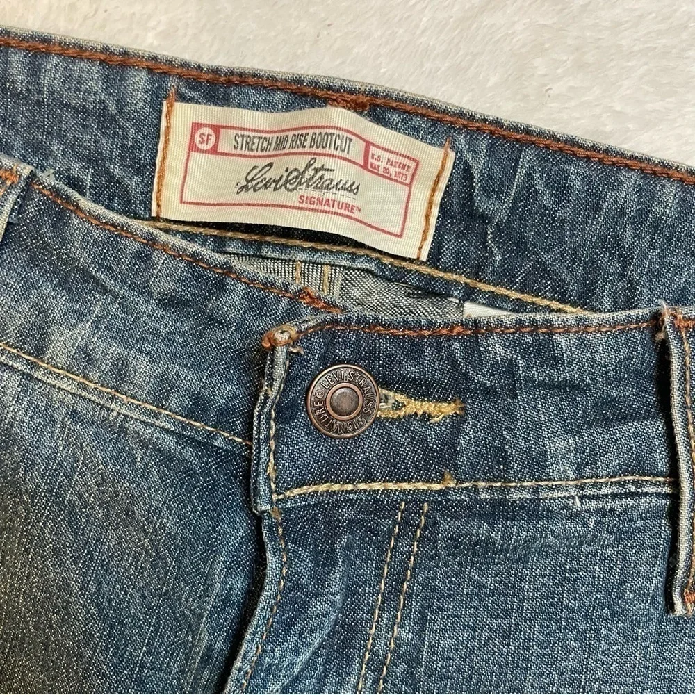 Levi's Signature Bootcut Mid Rise size 10 vintage wash - Picture 4 of 14